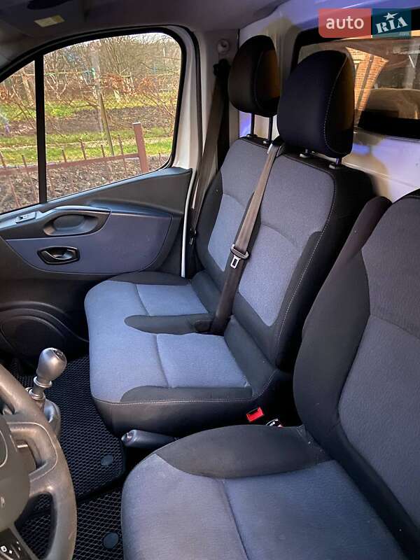 Інші вантажівки Opel Vivaro 2015 в Львові