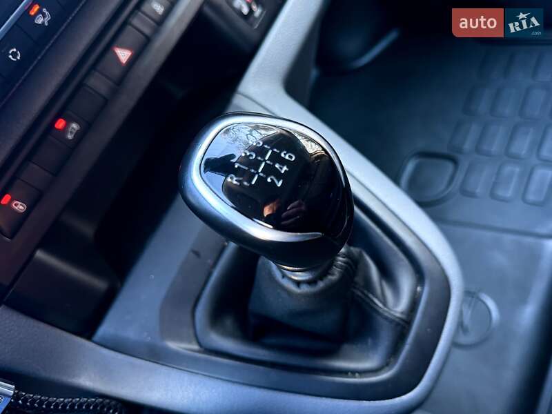 Грузовой фургон Opel Vivaro 2022 в Ровно фото 25 Грузовой фургон Opel Vivaro 2022 в Ровно