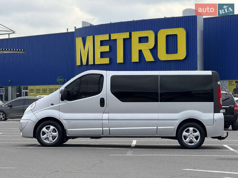 Минивэн Opel Vivaro 2009 в Виннице
