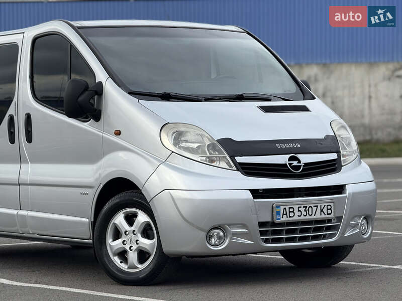 Минивэн Opel Vivaro 2009 в Виннице