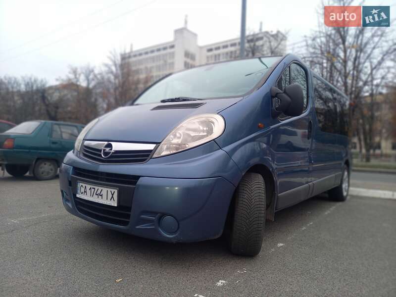 Минивэн Opel Vivaro 2011 в Черкассах