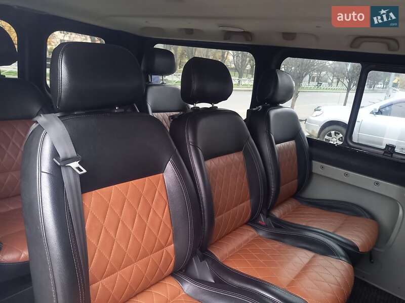 Минивэн Opel Vivaro 2011 в Черкассах
