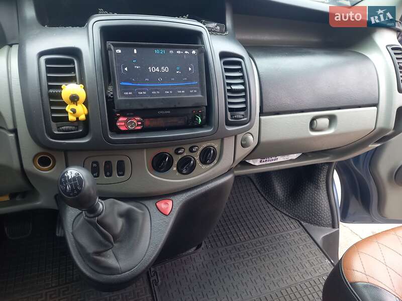 Минивэн Opel Vivaro 2011 в Черкассах