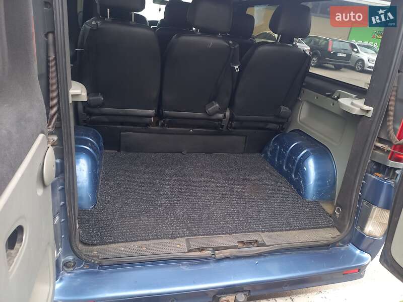 Минивэн Opel Vivaro 2011 в Черкассах