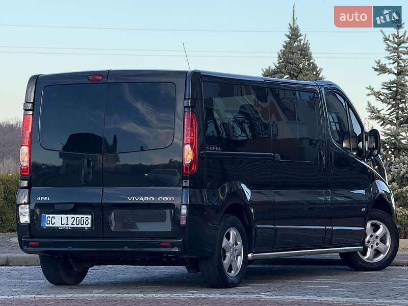 Минивэн Opel Vivaro 2011 в Дрогобыче