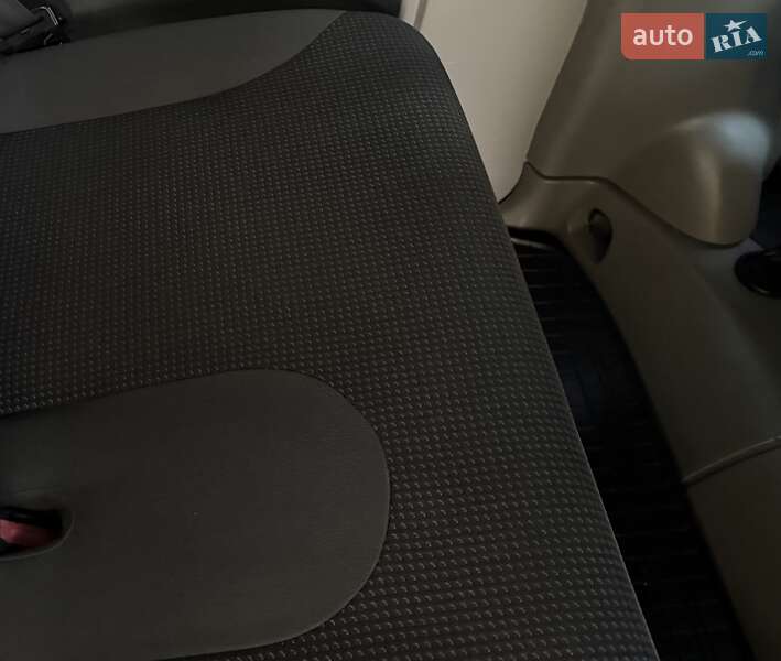 Минивэн Opel Vivaro 2012 в Львове