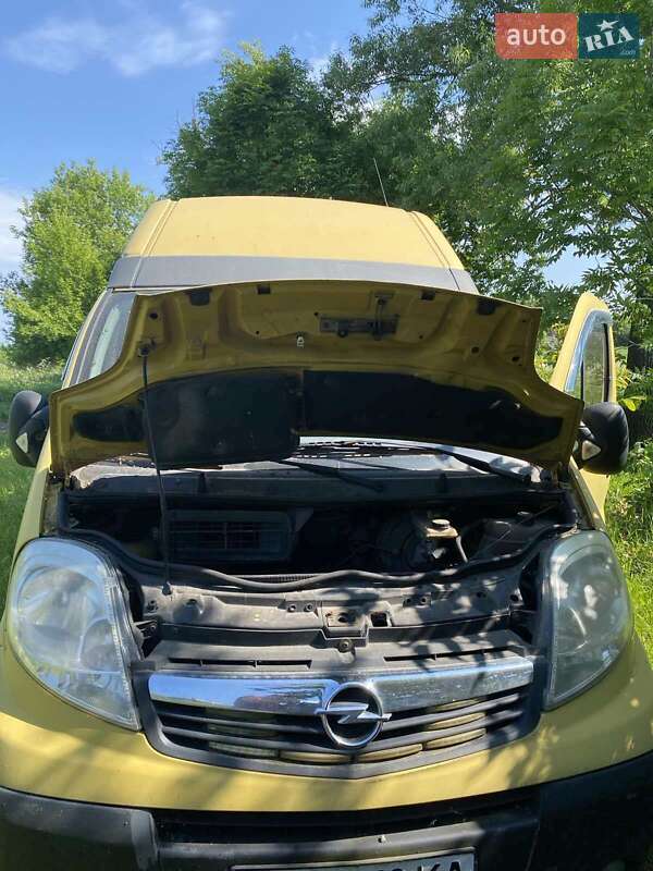 Минивэн Opel Vivaro 2007 в Киеве