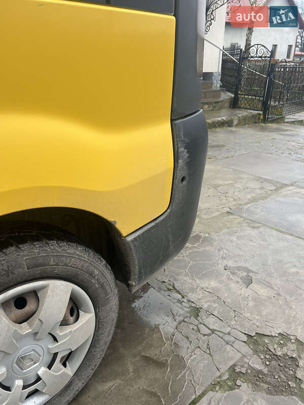 Минивэн Opel Vivaro 2004 в Копычинце