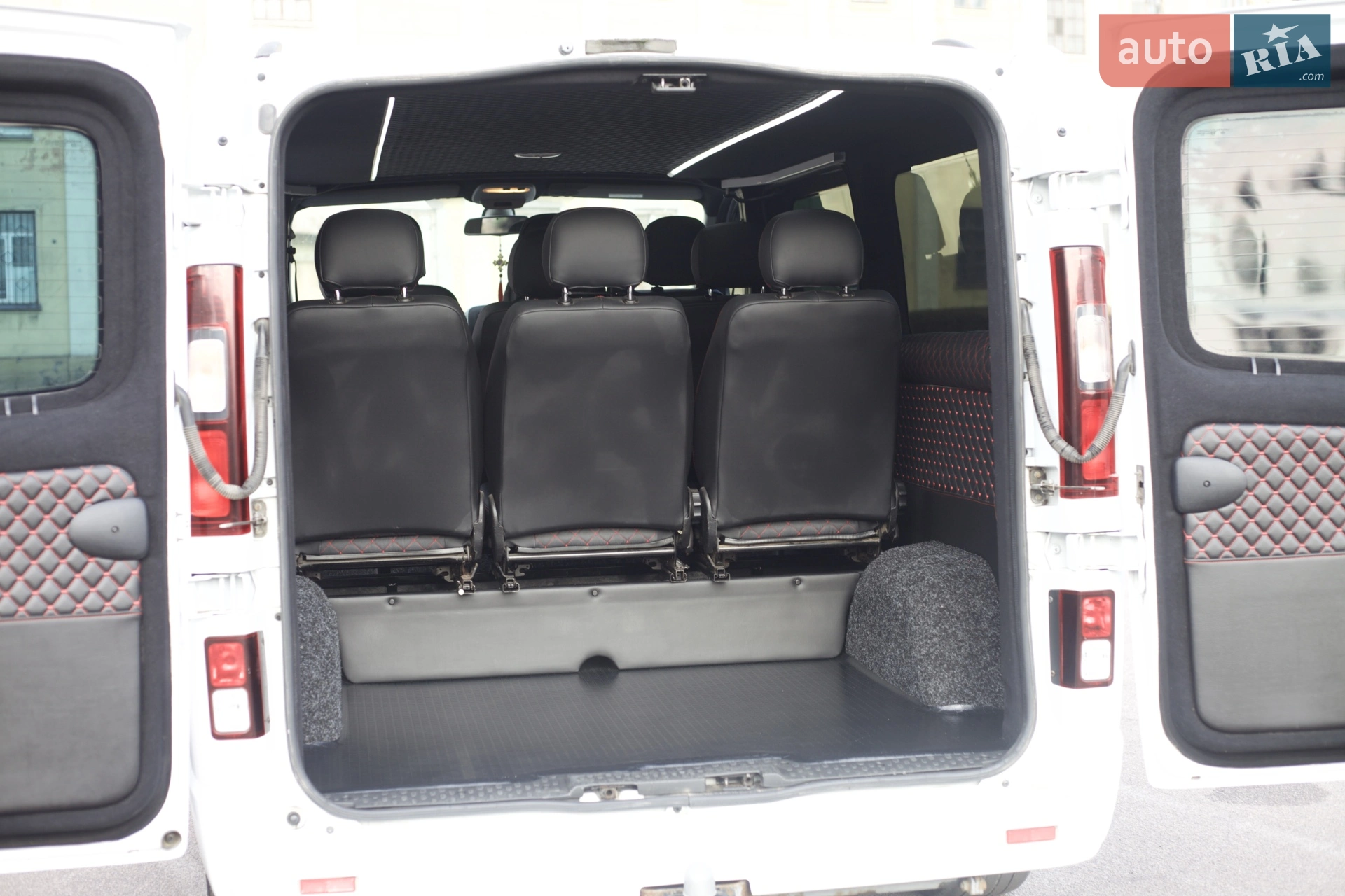 2017 Opel Vivaro - мініатюра 12