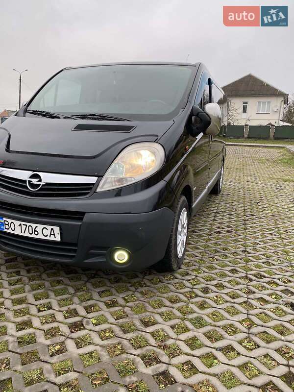 Минивэн Opel Vivaro 2008 в Коломые