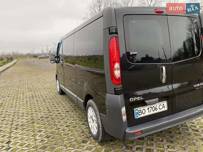 Минивэн Opel Vivaro 2008 в Коломые