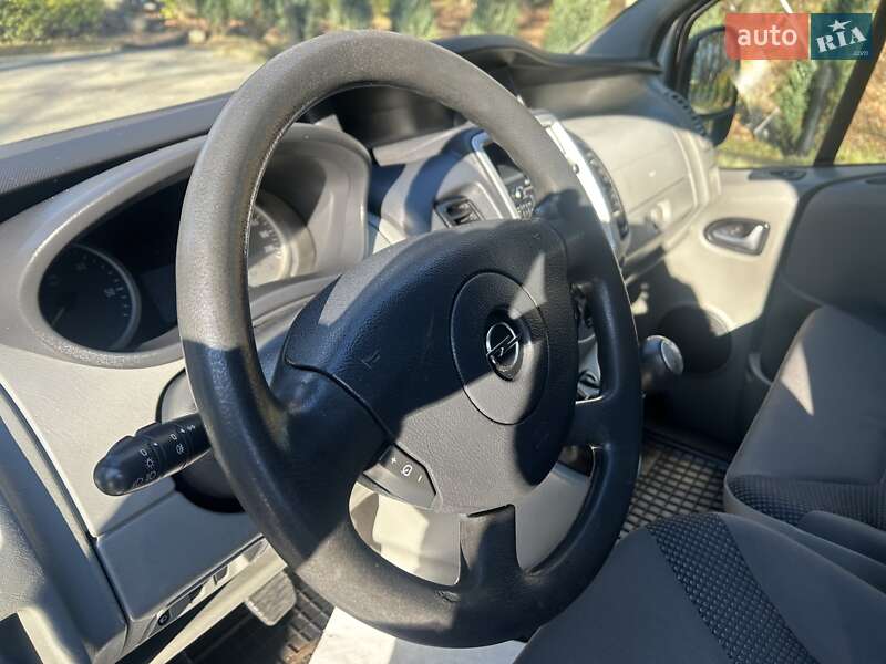 Минивэн Opel Vivaro 2014 в Луцке