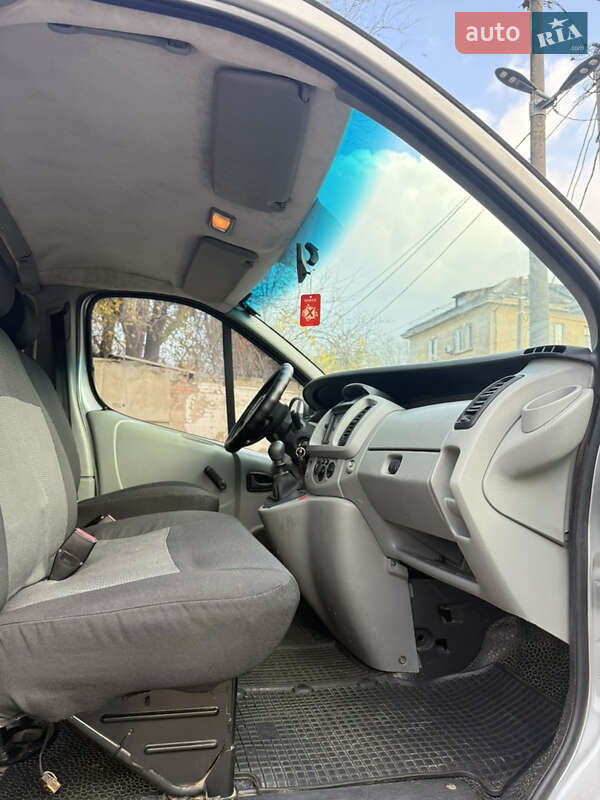 Минивэн Opel Vivaro 2005 в Измаиле фото 18 Минивэн Opel Vivaro 2005 в Измаиле