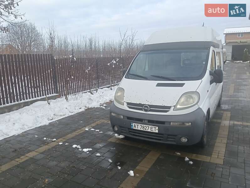 Opel Vivaro 2003