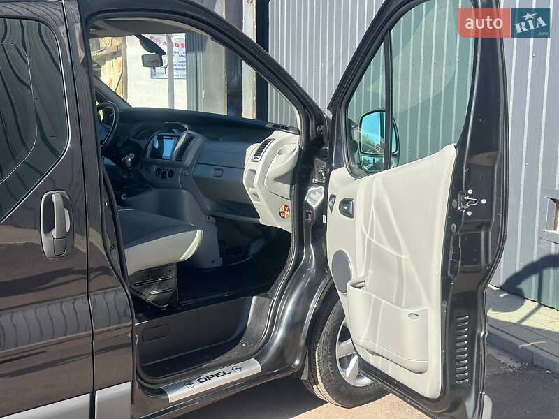 Мінівен Opel Vivaro 2008 в Дубні