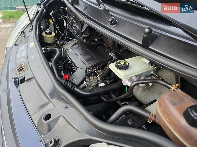 Мінівен Opel Vivaro 2006 в Запоріжжі