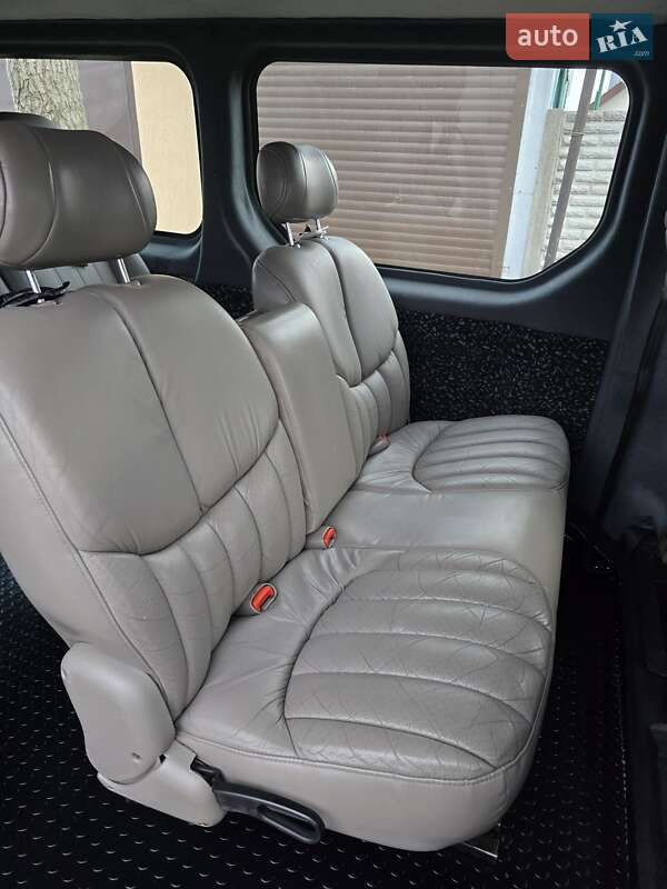 Мінівен Opel Vivaro 2006 в Запоріжжі