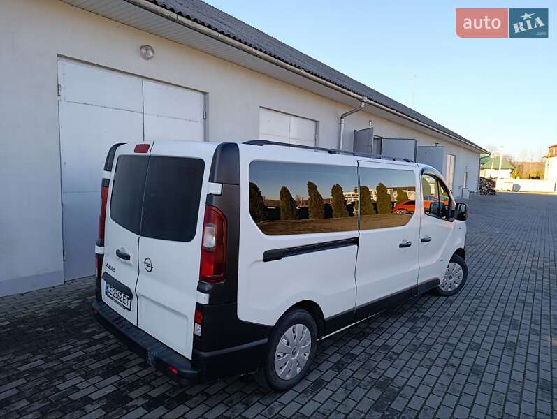 Минивэн Opel Vivaro 2015 в Черновцах