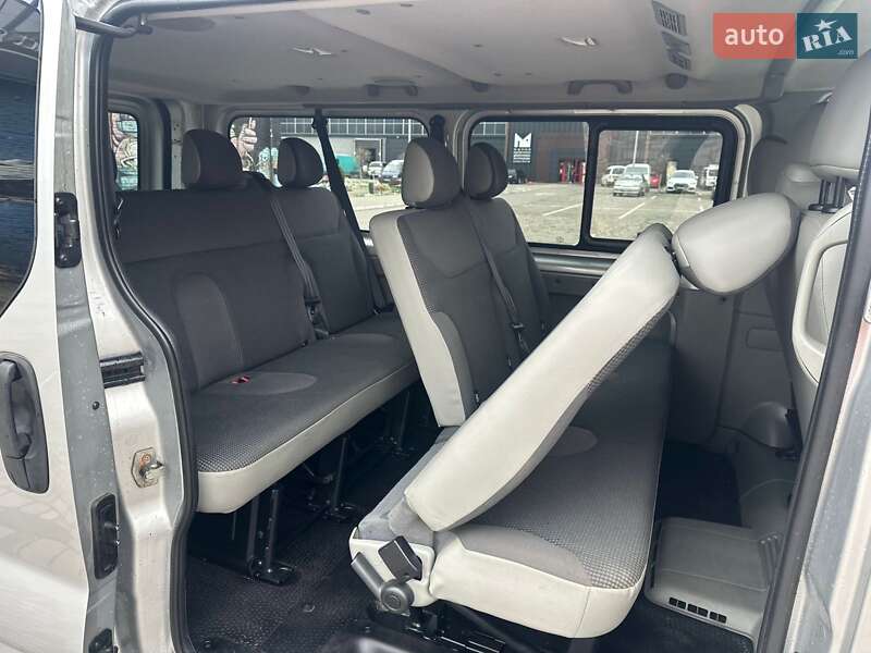 Минивэн Opel Vivaro 2013 в Луцке