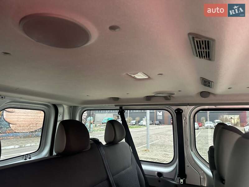 Минивэн Opel Vivaro 2013 в Луцке