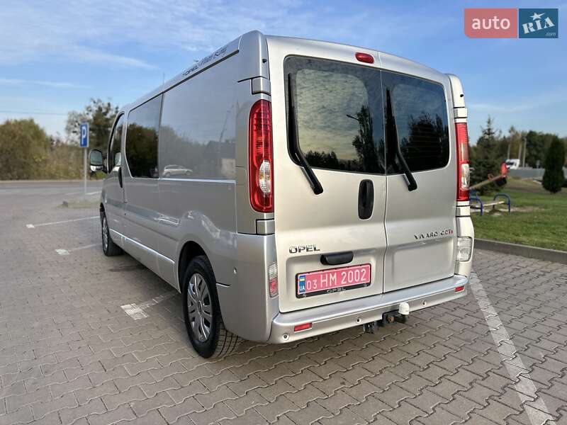 Минивэн Opel Vivaro 2013 в Дубно