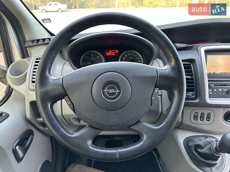 Минивэн Opel Vivaro 2013 в Дубно