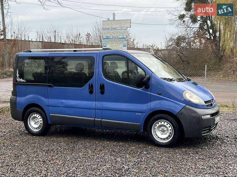 Мінівен Opel Vivaro 2003 в Шептицькому