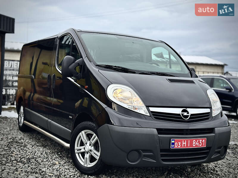 Минивэн Opel Vivaro 2012 в Стрые