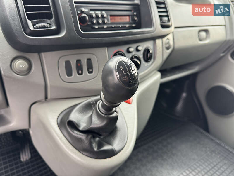 Минивэн Opel Vivaro 2012 в Стрые