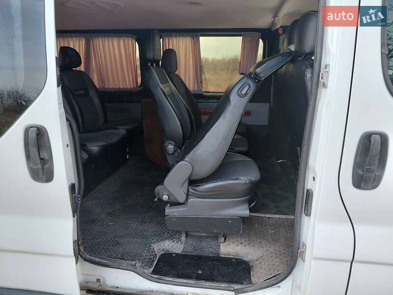 Минивэн Opel Vivaro 2007 в Новоднестровске