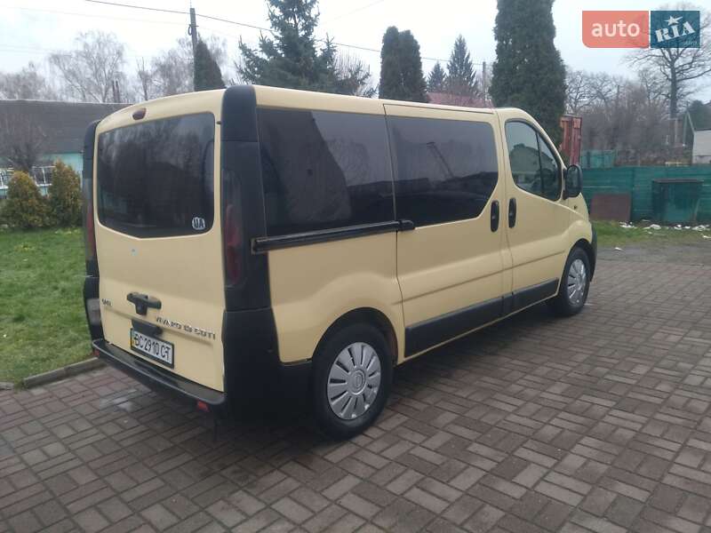 Минивэн Opel Vivaro 2004 в Луцке