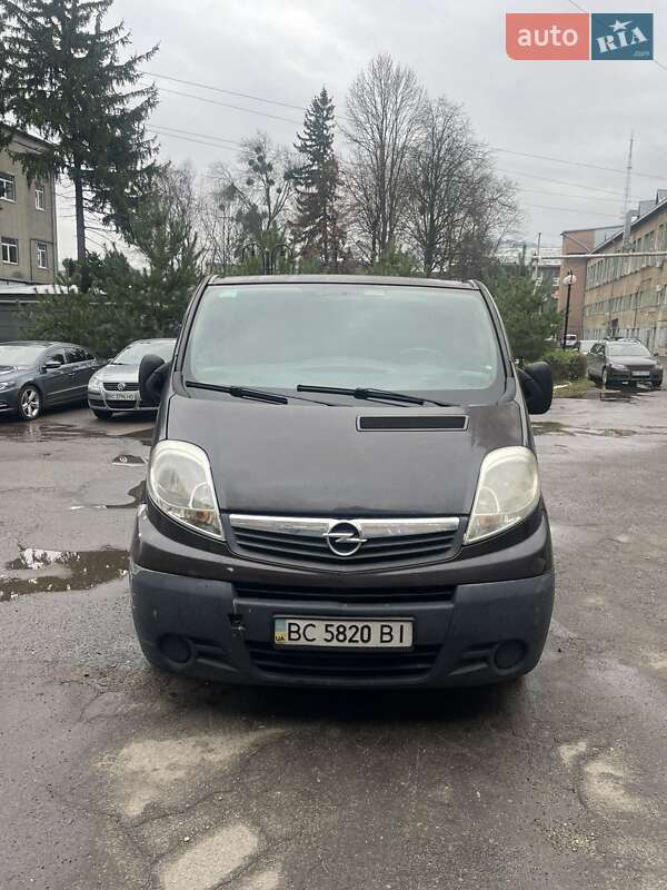 Мікроавтобус вантажний (до 3,5т) Opel Vivaro 2012 в Львові