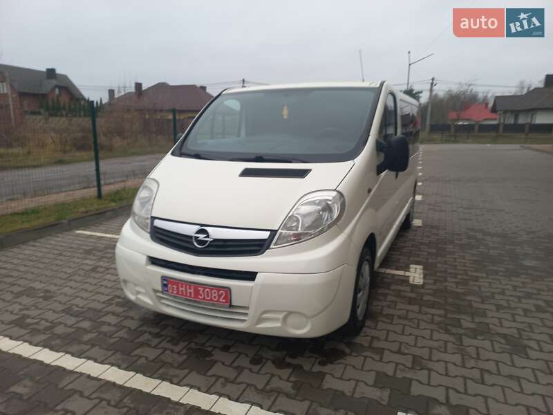 Минивэн Opel Vivaro 2010 в Ковеле