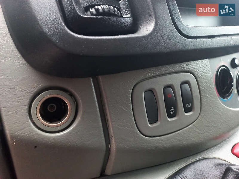 Минивэн Opel Vivaro 2010 в Ковеле