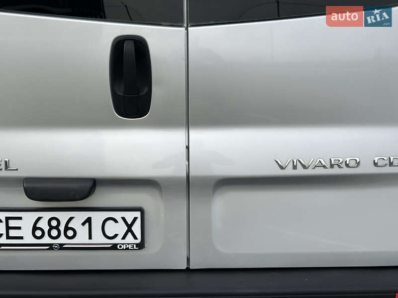 Мінівен Opel Vivaro 2013 в Чернівцях