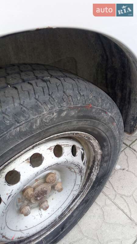 Вантажний фургон Opel Vivaro 2002 в Баришівка