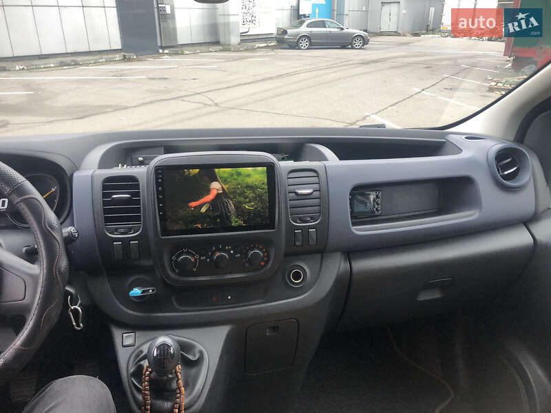 Минивэн Opel Vivaro 2014 в Львове