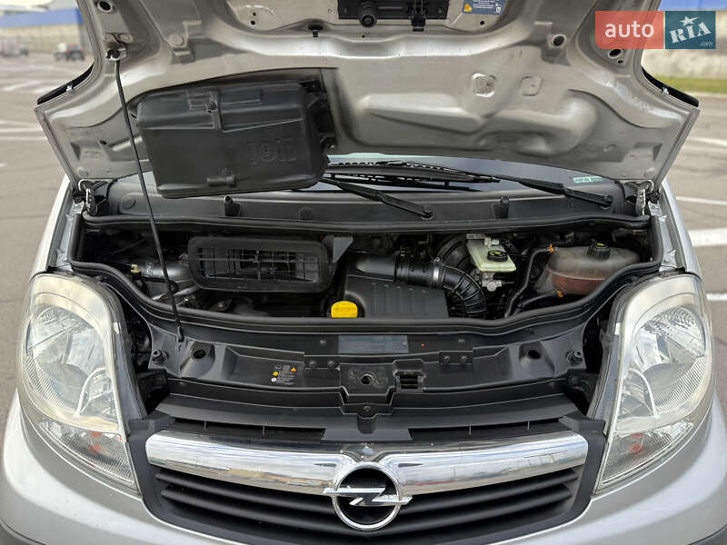 Мінівен Opel Vivaro 2008 в Вінниці