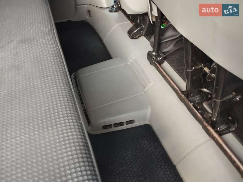 Минивэн Opel Vivaro 2010 в Тернополе фото 5 Минивэн Opel Vivaro 2010 в Тернополе