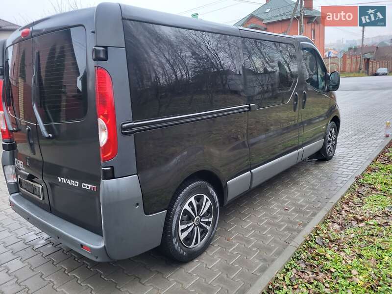 Мінівен Opel Vivaro 2007 в Хмельницькому