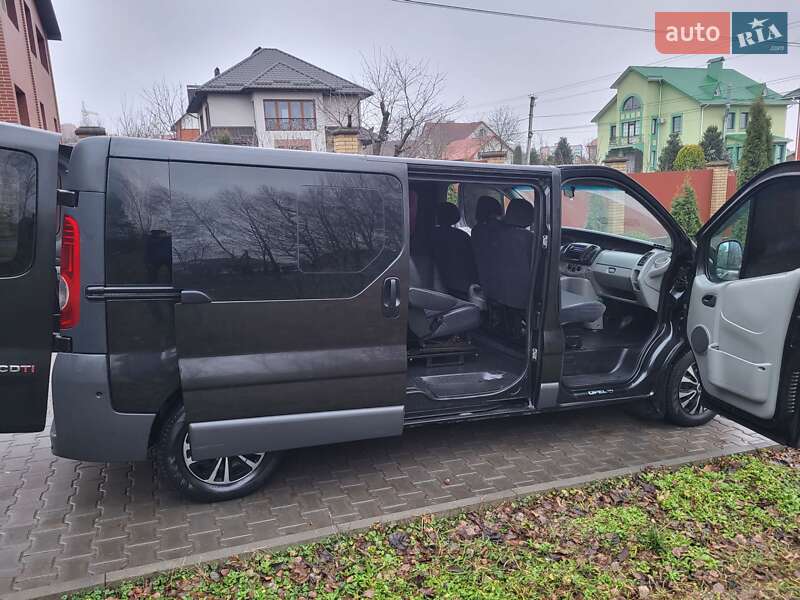 Мінівен Opel Vivaro 2007 в Хмельницькому