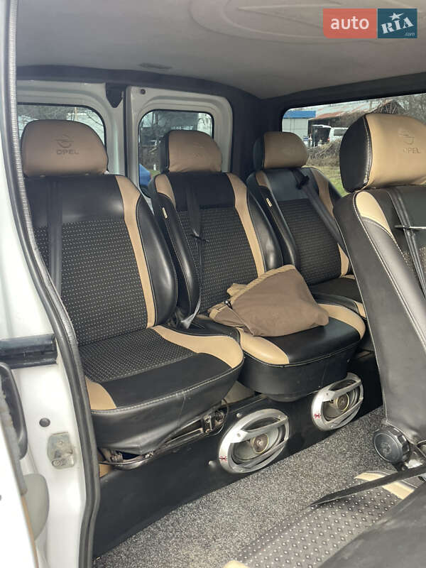 Мінівен Opel Vivaro 2007 в Чернівцях фото 10 Мінівен Opel Vivaro 2007 в Чернівцях