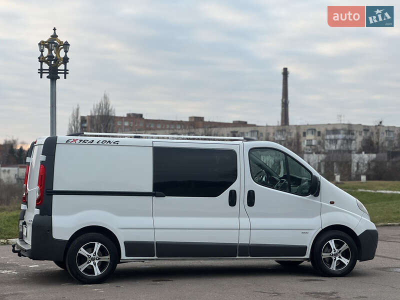Минивэн Opel Vivaro 2014 в Ровно