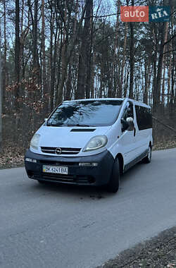 Минивэн Opel Vivaro 2006 в Киверцах