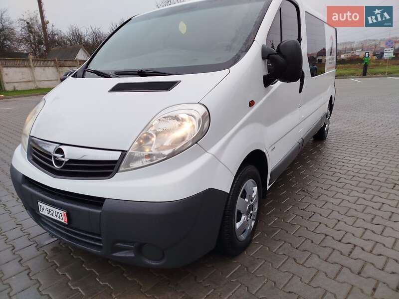 Минивэн Opel Vivaro 2013 в Виннице