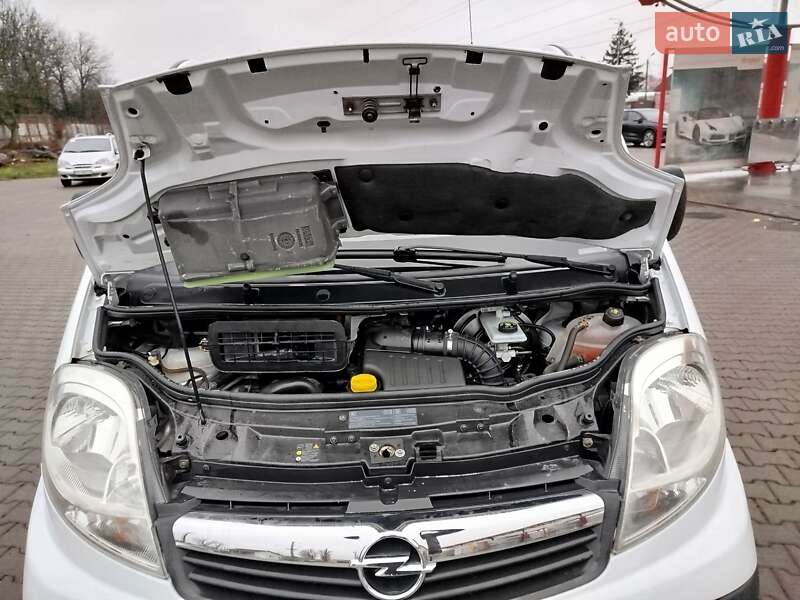 Минивэн Opel Vivaro 2013 в Виннице