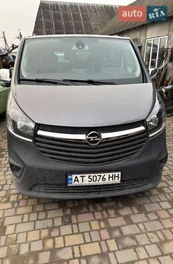 Мінівен Opel Vivaro 2015 в Любешові