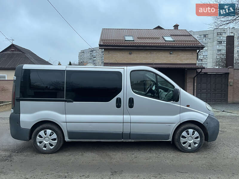 Минивэн Opel Vivaro 2004 в Харькове фото 4 Минивэн Opel Vivaro 2004 в Харькове