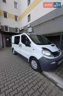 Микроавтобус грузовой (до 3,5т) Opel Vivaro 2002 в Красилове