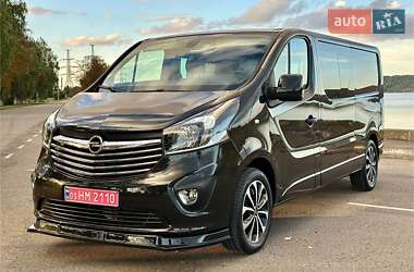 Мінівен Opel Vivaro 2016 в Бурштині